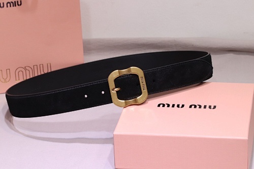 MIUMIU   0010