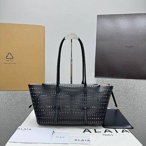 Alaia 021