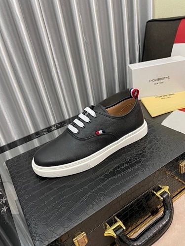 THOM BROWNE  Size:38-45 (4)