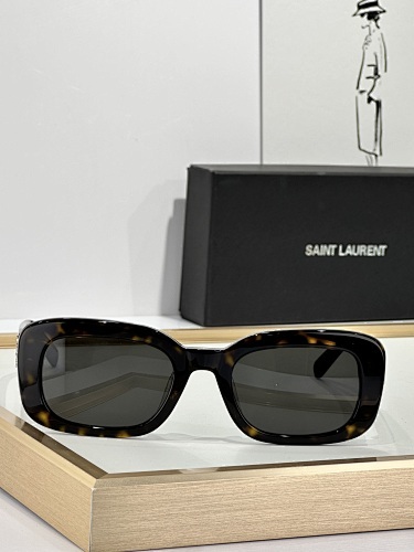 SAINTLAURENT 0049