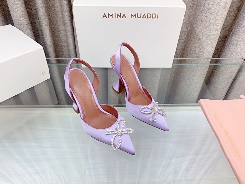 Amina muaddi 076