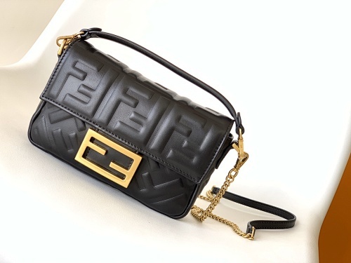 FENDI 0017