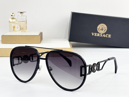 Versace 025