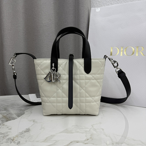 DIOR 0106