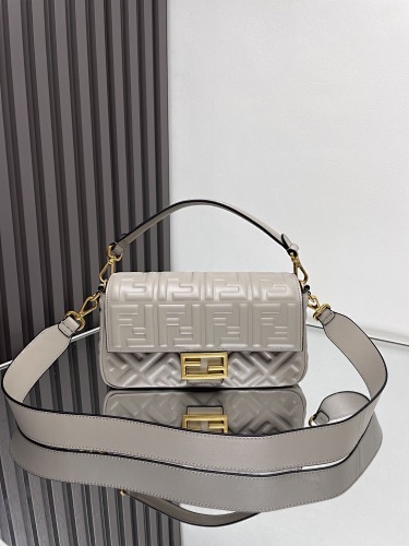 FENDI  0043