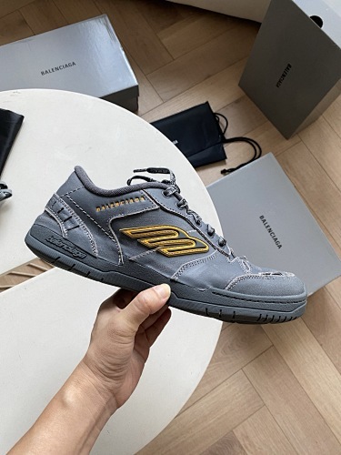 Balenciaga 001