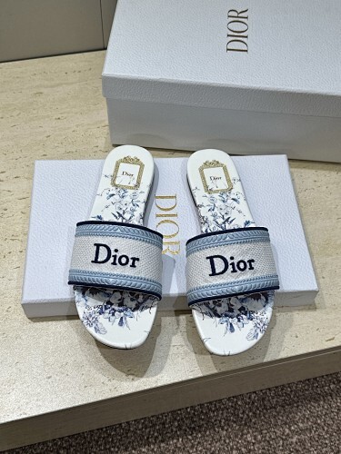 DIOR 0118