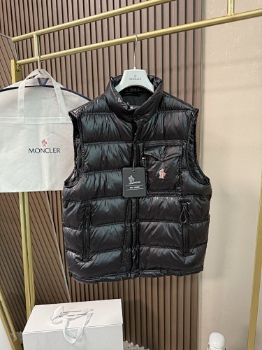 MONCLER 022