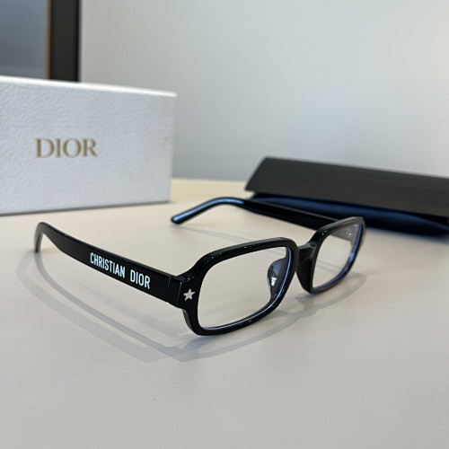 DIOR 0021