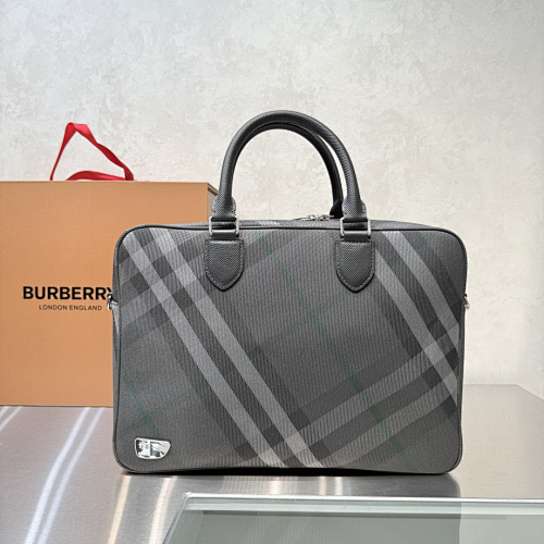 BURBERRY  0158