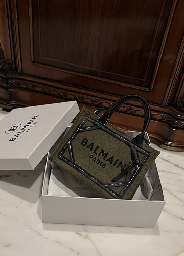 BALMAIN 0011