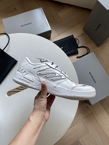 Balenciaga 005