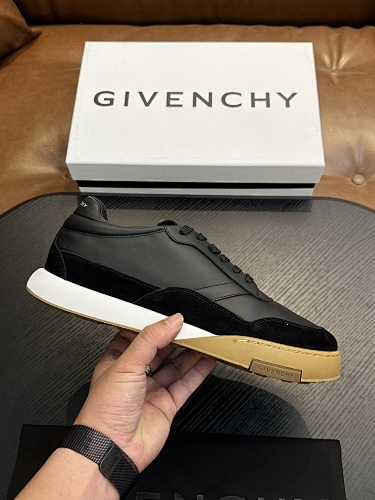 GIVENCHY  0060