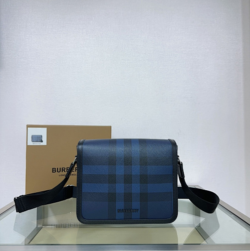 BURBERRY  0199