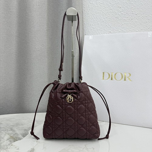 DIOR 0112