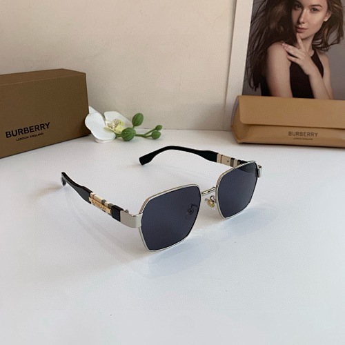 BURBERRY0026