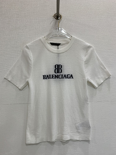 Balenciaga 025