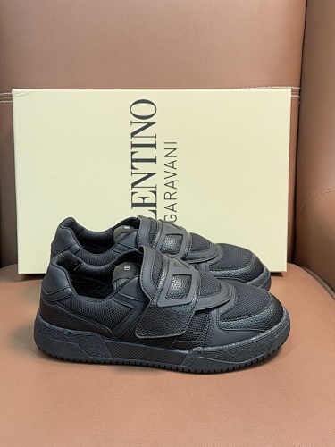Valentino 009