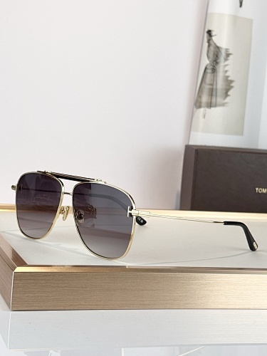 TOM FORD  0087