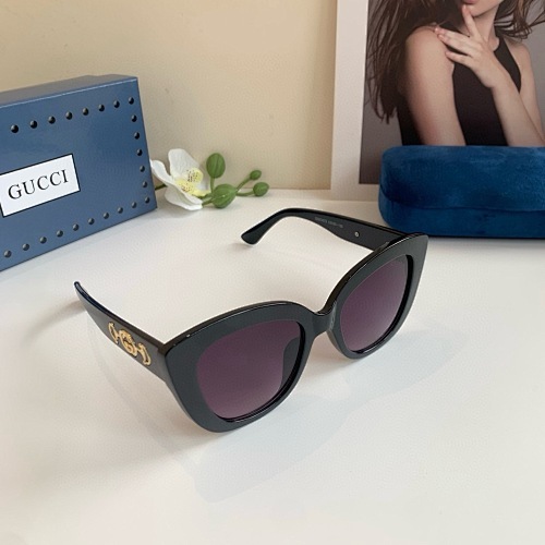GUCCI   0049