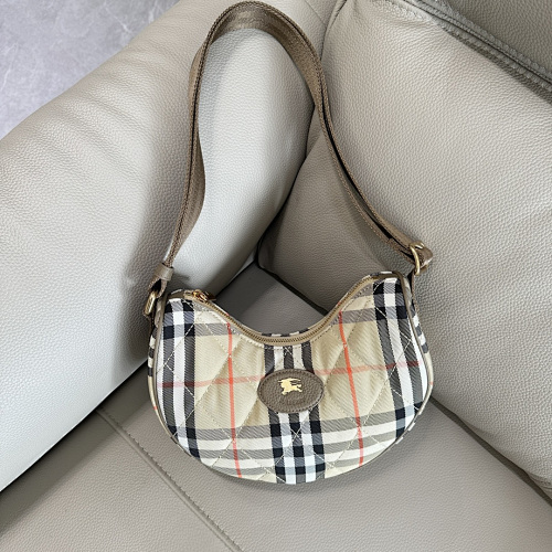 BURBERRY  0362