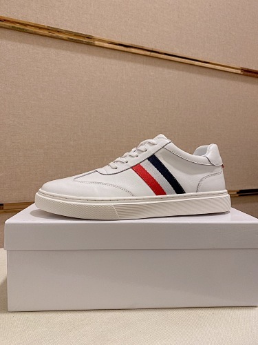 THOM BROWNE  Size:38-45 (15)