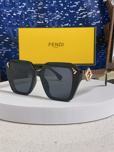 FENDI 0028