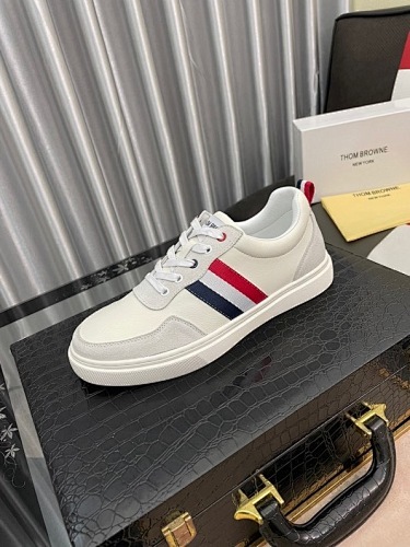 THOM BROWNE  Size:38-45 (9)