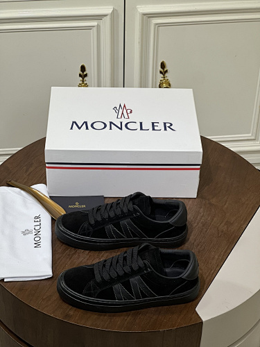 MONCLER  0027