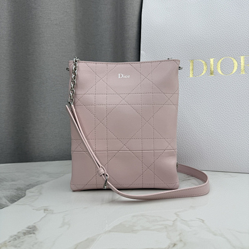 DIOR 0092
