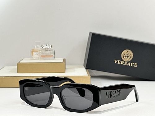 Versace 030