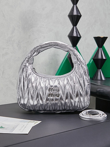 MIUMIU 0006