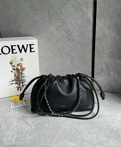 Loewe    0100