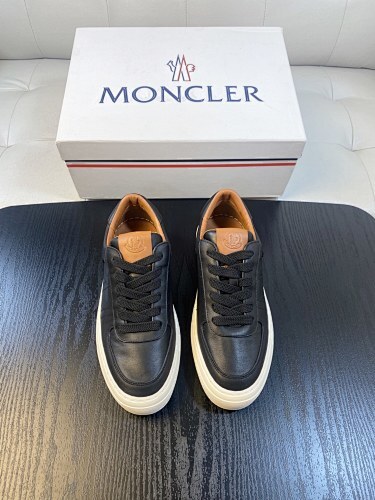 MONCLER  0009