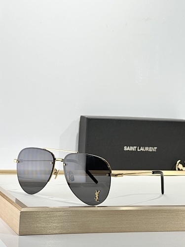 SAINTLAURENT 0012