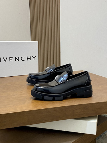 GIVENCHY  0018