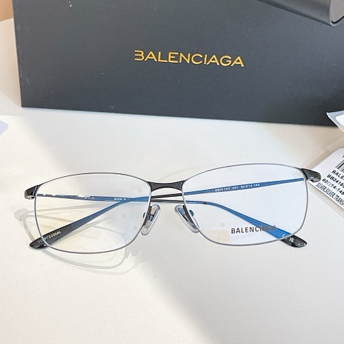 Balenciaga 052