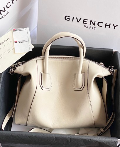 GIVENCHY  0045