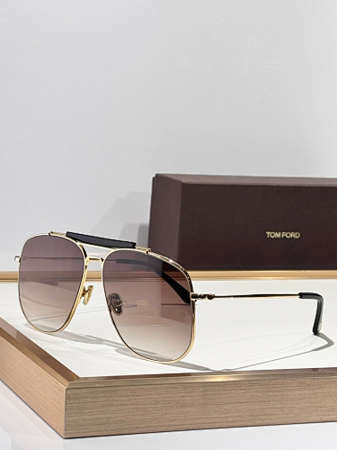 TOM FORD  0078
