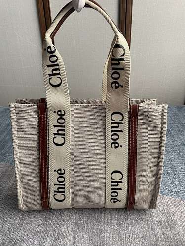 Chloe 0033