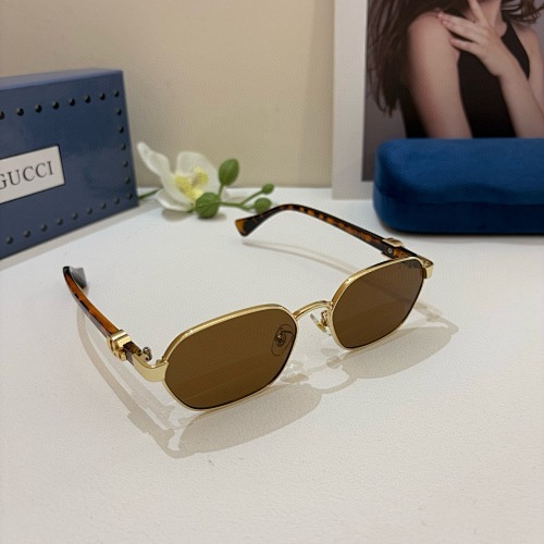 GUCCI   0107