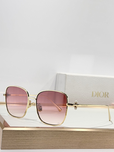 DIOR0084