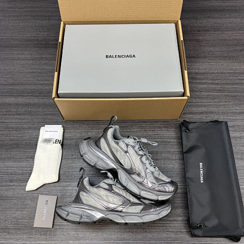 Balenciaga  0100