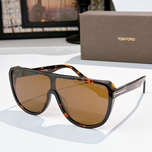TOM FORD  0011