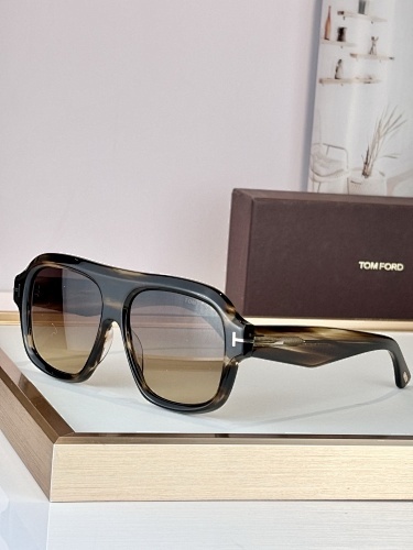 TOM FORD  0066