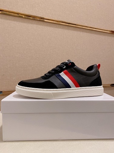 THOM BROWNE  Size:38-45 (14)