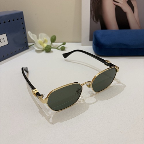 GUCCI   0108