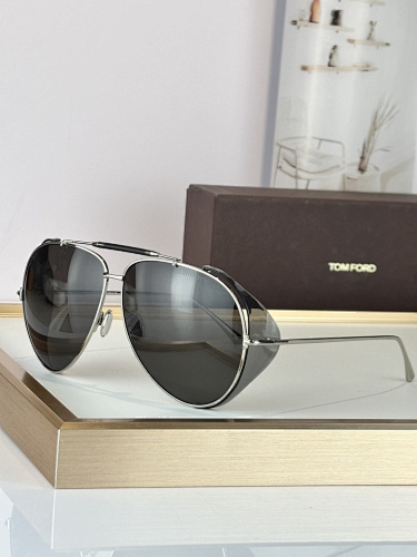 TOM FORD  0074