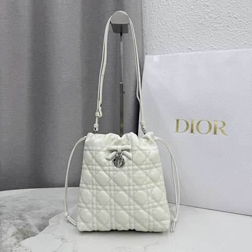 DIOR 0114
