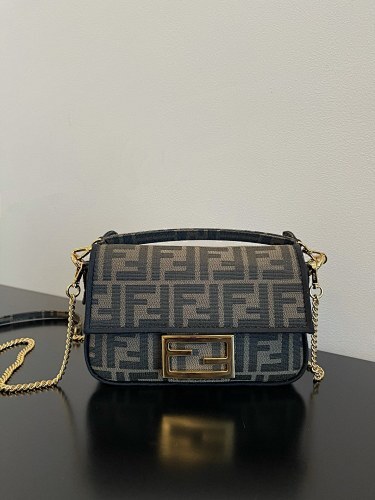 FENDI  0079